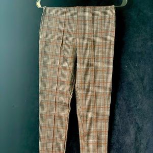 To small. Size small. High waisted skinny